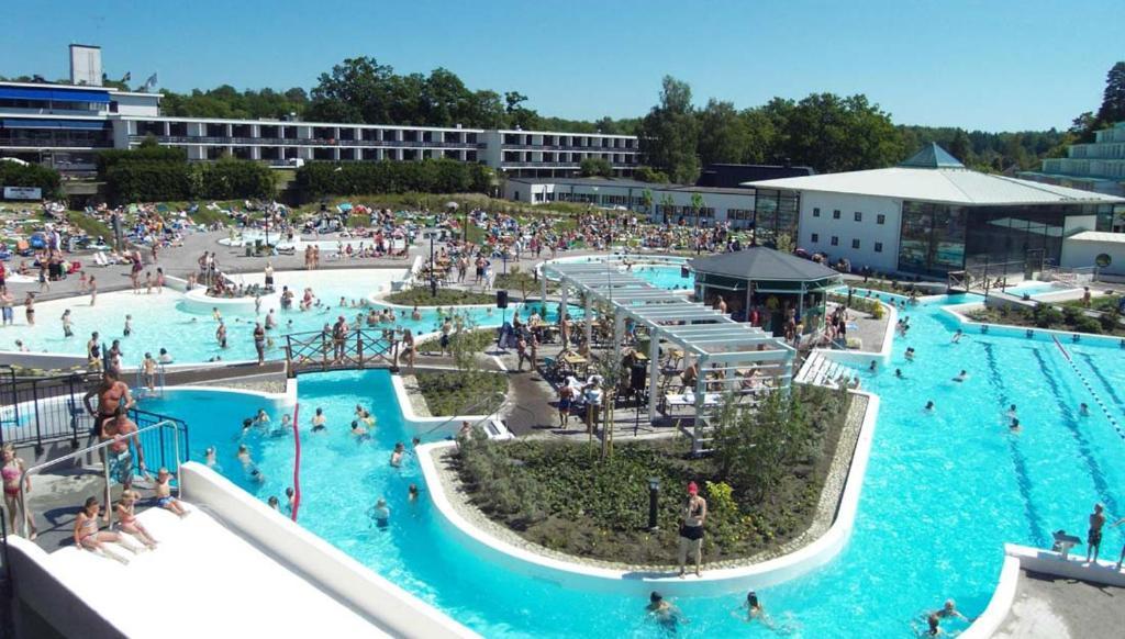 Ronneby Brunnspark Vandrarhem Och B&B Luaran gambar